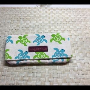 Bungalow 360 turtle wallet